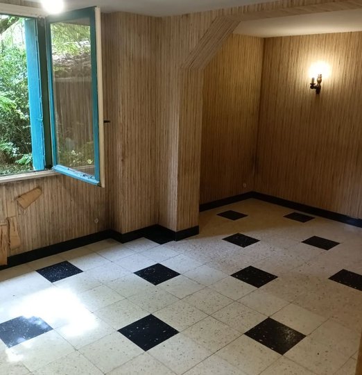 Un piège à frelons "sélectif" et mécanique.